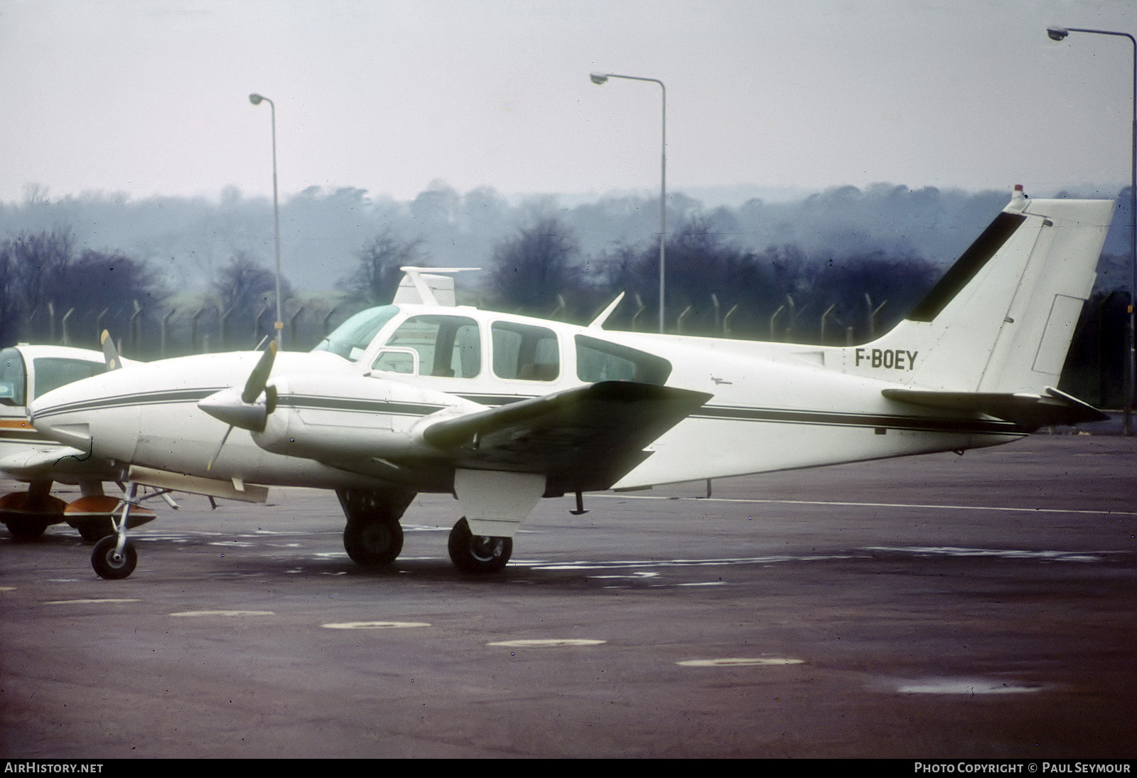 Aircraft Photo of F-BOEY | Beech C55 Baron (95-C55) | AirHistory.net #551674