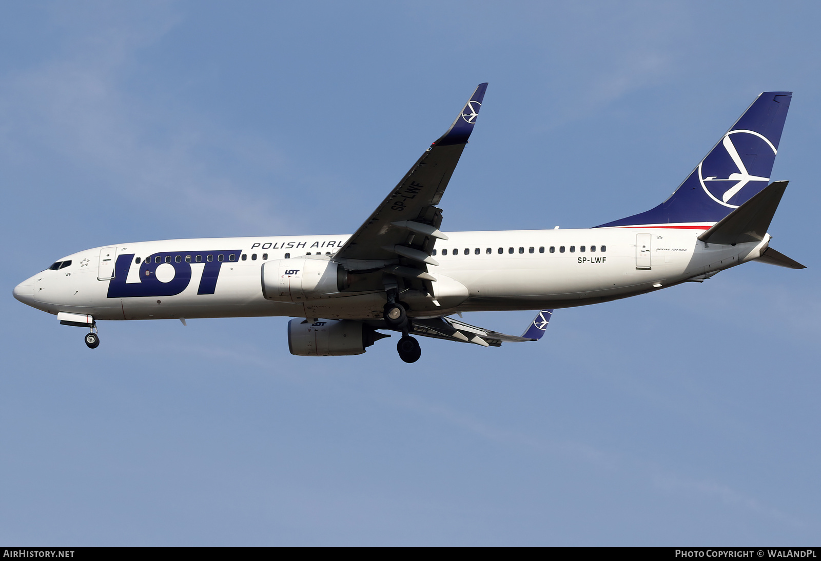 Aircraft Photo of SP-LWF | Boeing 737-86N | LOT Polish Airlines - Polskie Linie Lotnicze | AirHistory.net #551763