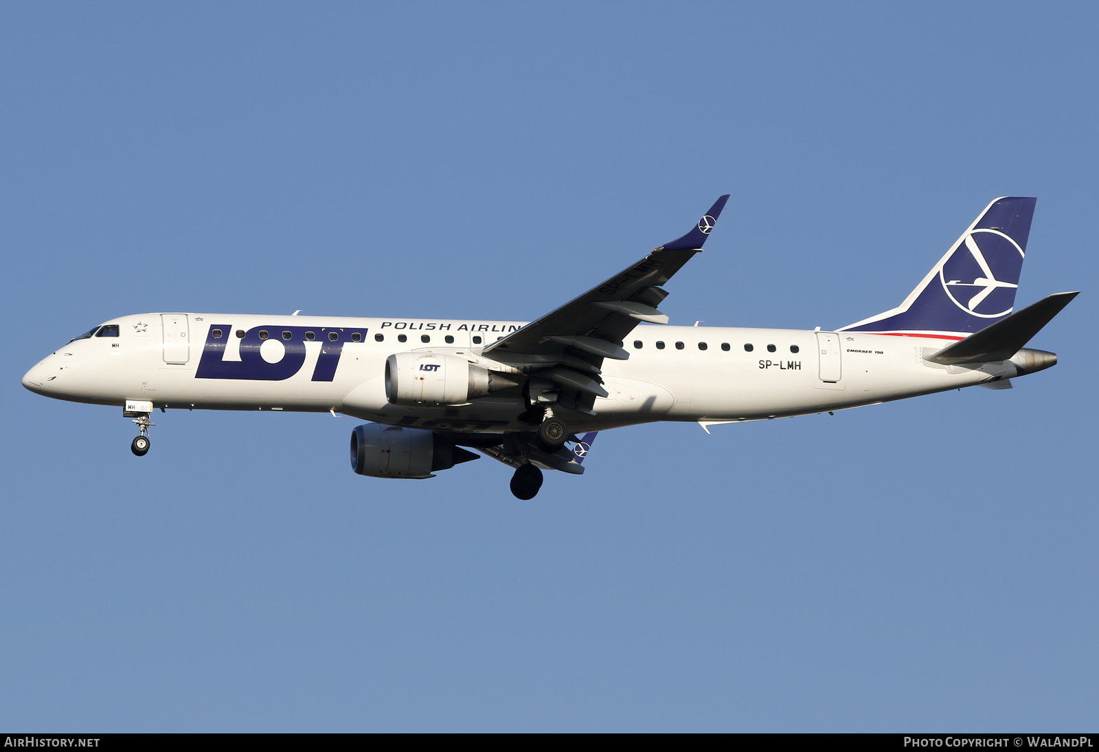 Aircraft Photo of SP-LMH | Embraer 190LR (ERJ-190-100LR) | LOT Polish Airlines - Polskie Linie Lotnicze | AirHistory.net #551768