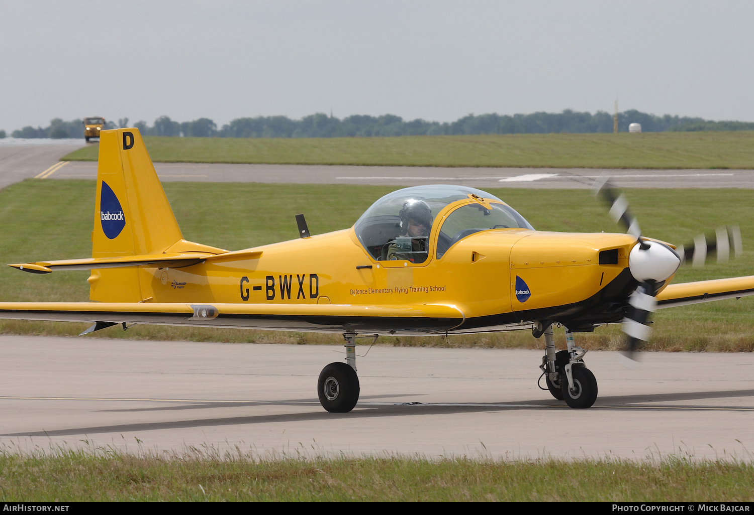 Aircraft Photo of G-BWXD | Slingsby T-67M-260 Firefly | Babcock International | AirHistory.net #551824