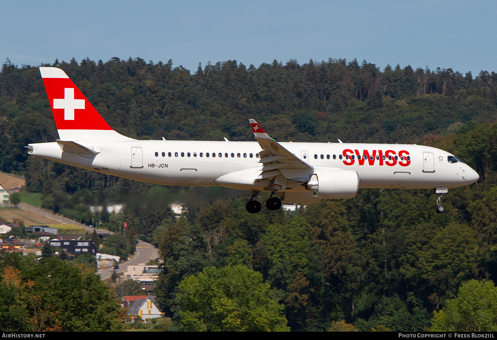 Aircraft Photo of HB-JCN | Airbus A220-371 (BD-500-1A11) | Swiss International Air Lines | AirHistory.net #551843