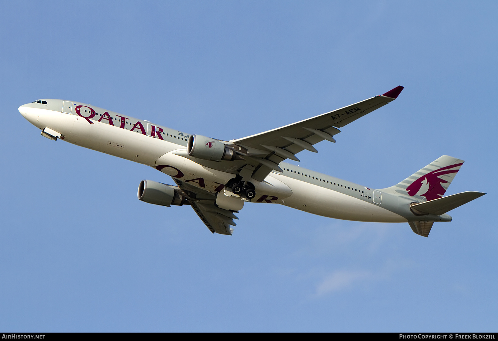 Aircraft Photo of A7-AEN | Airbus A330-302 | Qatar Airways | AirHistory.net #551848