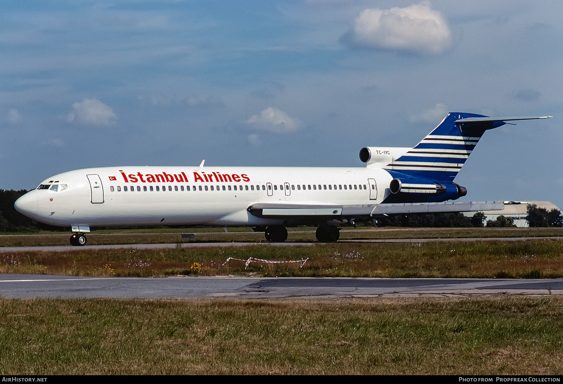 Aircraft Photo of TC-IYC | Boeing 727-2F2/Adv | Istanbul Airlines | AirHistory.net #551924