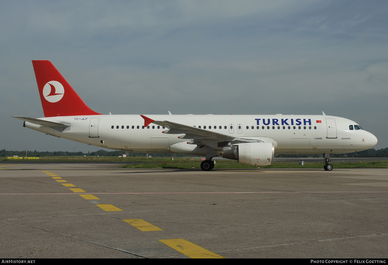 Aircraft Photo of TC-JLF | Airbus A320-214 | Turkish Airlines | AirHistory.net #551951