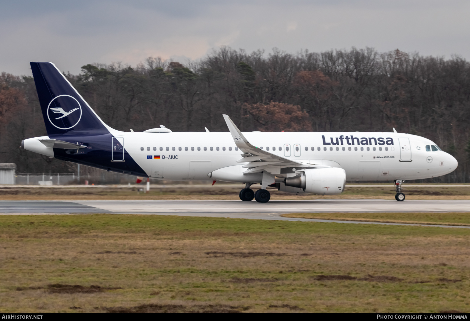 Aircraft Photo of D-AIUC | Airbus A320-214 | Lufthansa | AirHistory.net #552008