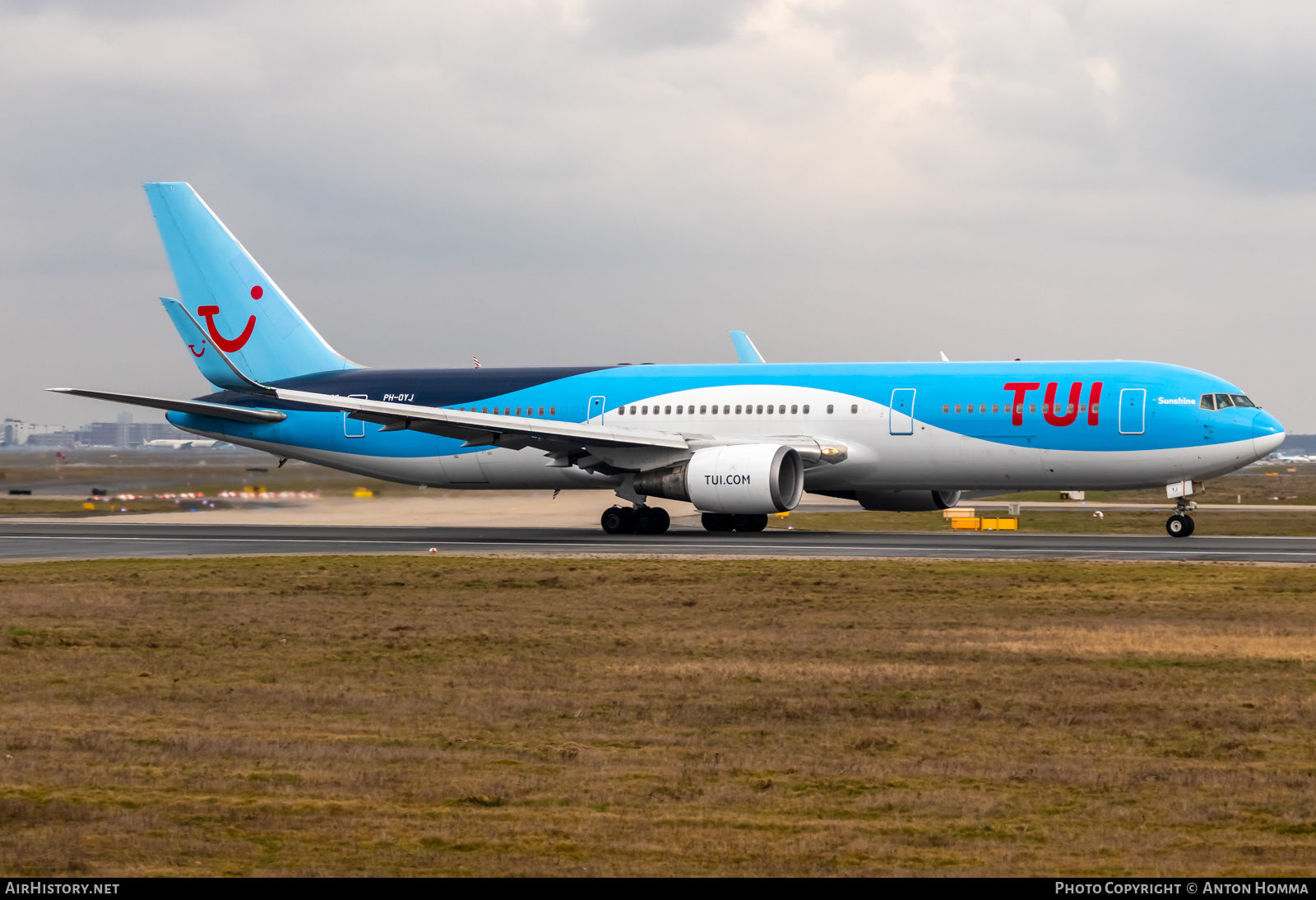 Aircraft Photo of PH-OYJ | Boeing 767-304/ER | TUI | AirHistory.net #552032