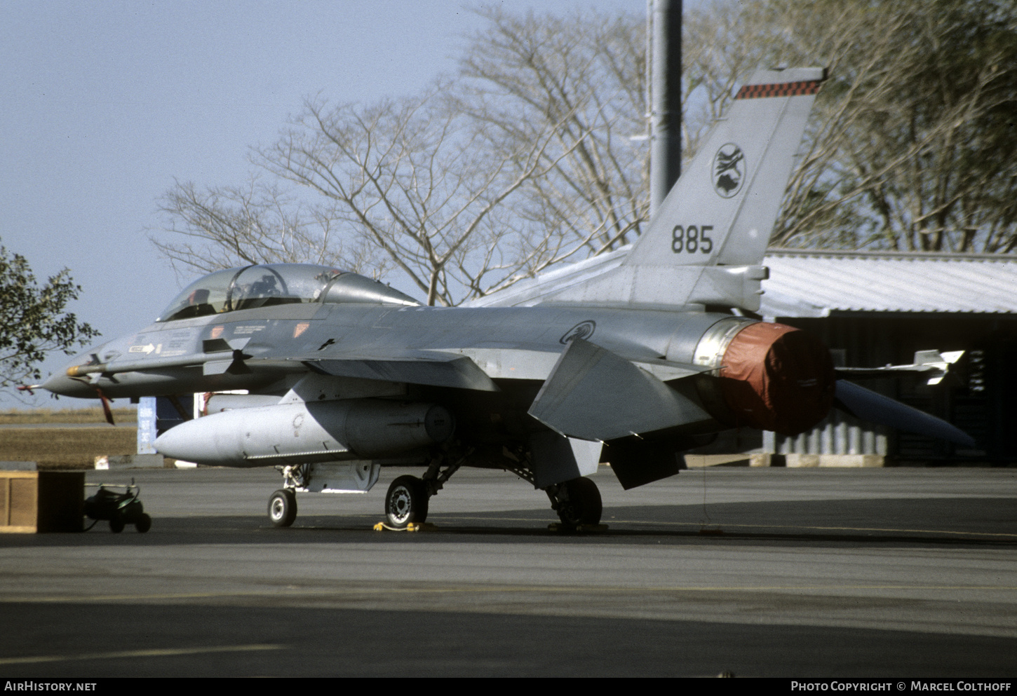 Aircraft Photo of 885 | General Dynamics F-16B Fighting Falcon | Singapore - Air Force | AirHistory.net #552043