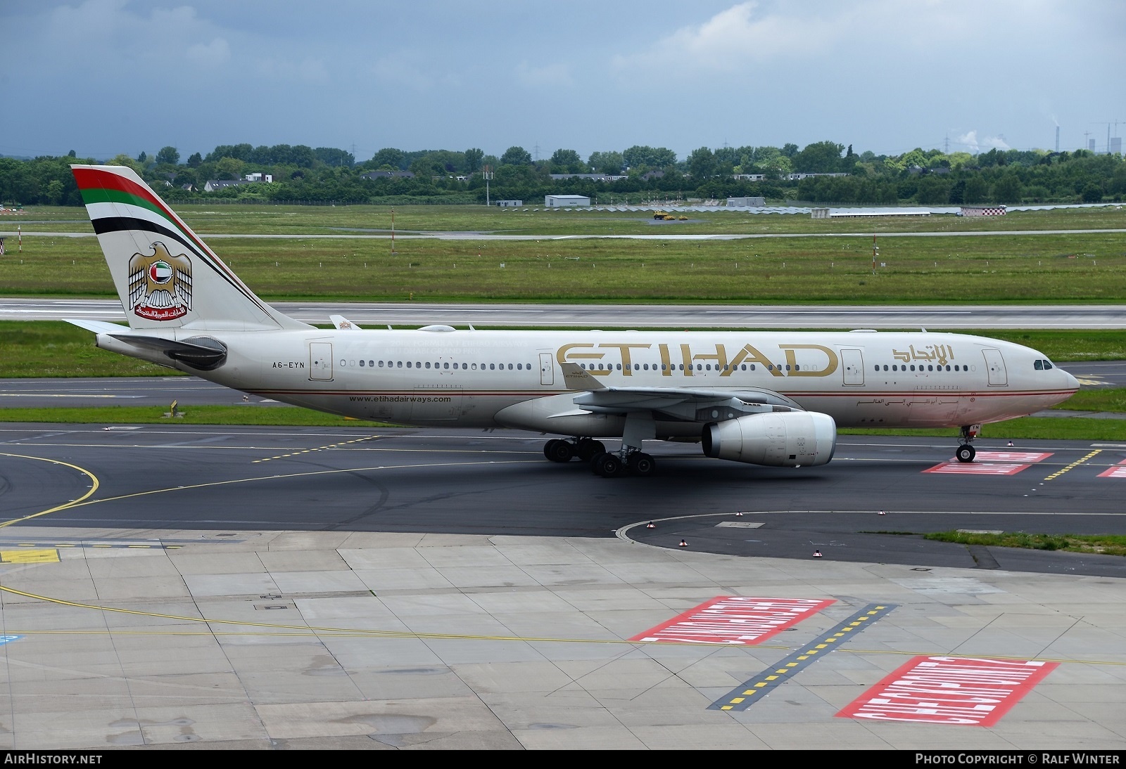 Aircraft Photo of A6-EYN | Airbus A330-243 | Etihad Airways | AirHistory.net #552123