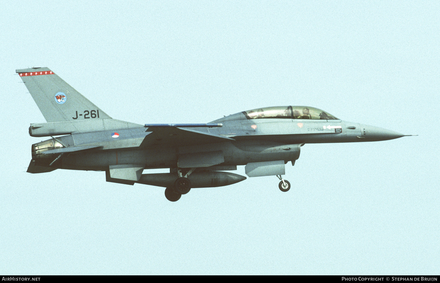 Aircraft Photo of J-261 | General Dynamics F-16B Fighting Falcon | Netherlands - Air Force | AirHistory.net #552154