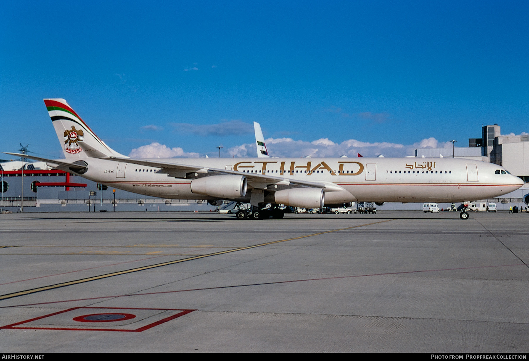 Aircraft Photo of A6-EYC | Airbus A340-313X | Etihad Airways | AirHistory.net #552192