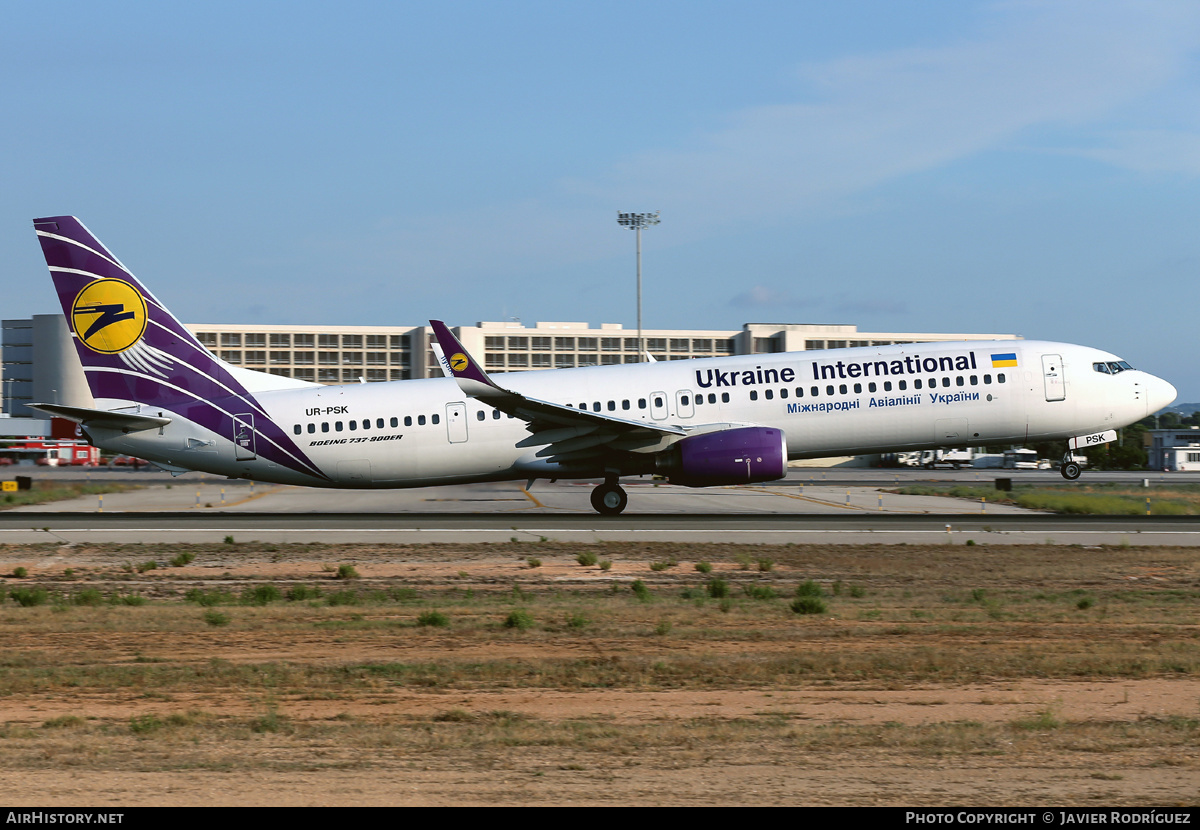 Aircraft Photo of UR-PSK | Boeing 737-94X/ER | Ukraine International Airlines | AirHistory.net #552259