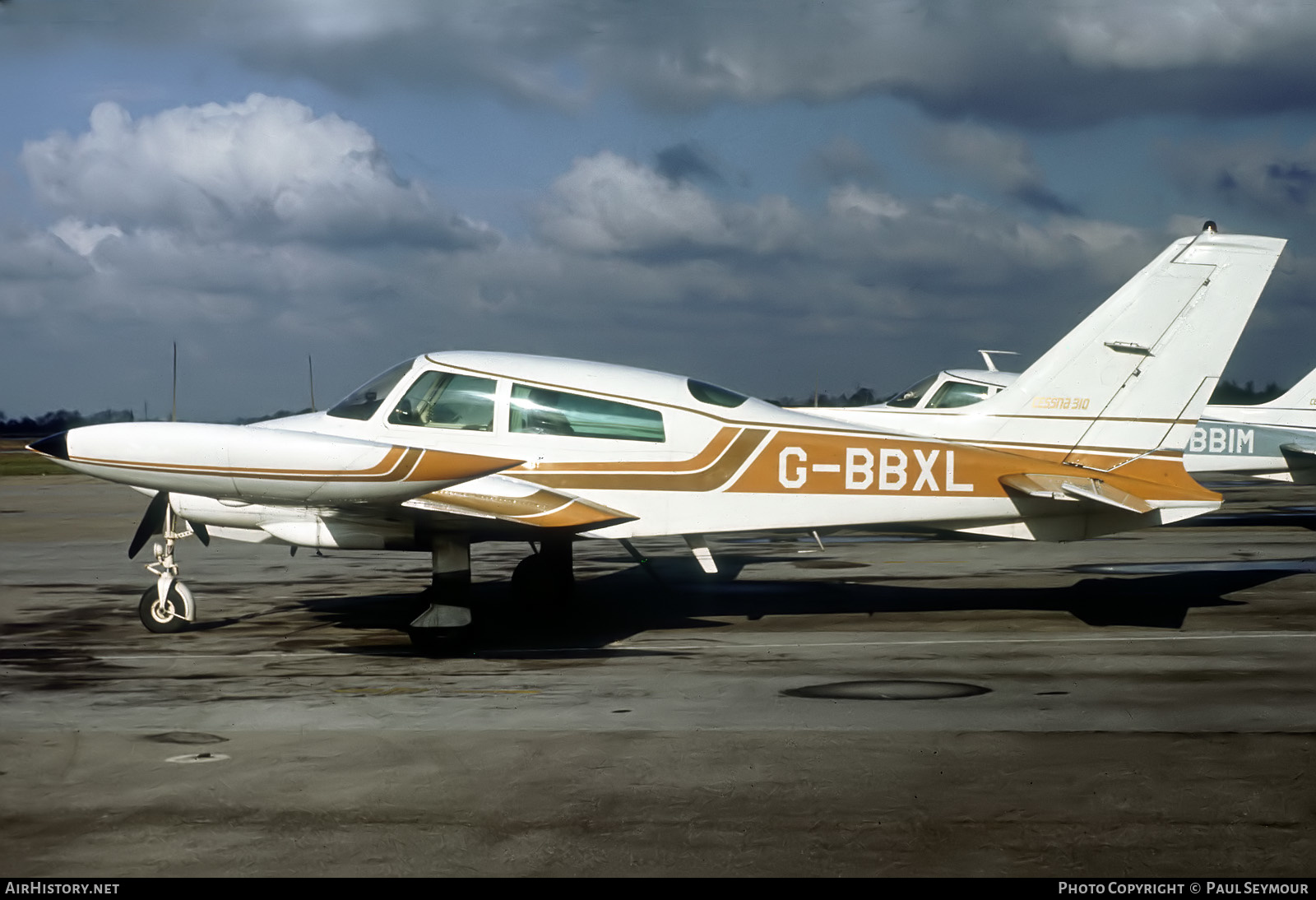 Aircraft Photo of G-BBXL | Cessna 310Q | AirHistory.net #552275
