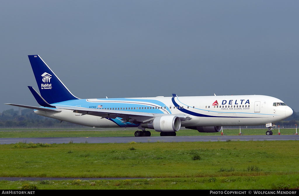 Aircraft Photo of N171DZ | Boeing 767-332/ER | Delta Air Lines | AirHistory.net #552435