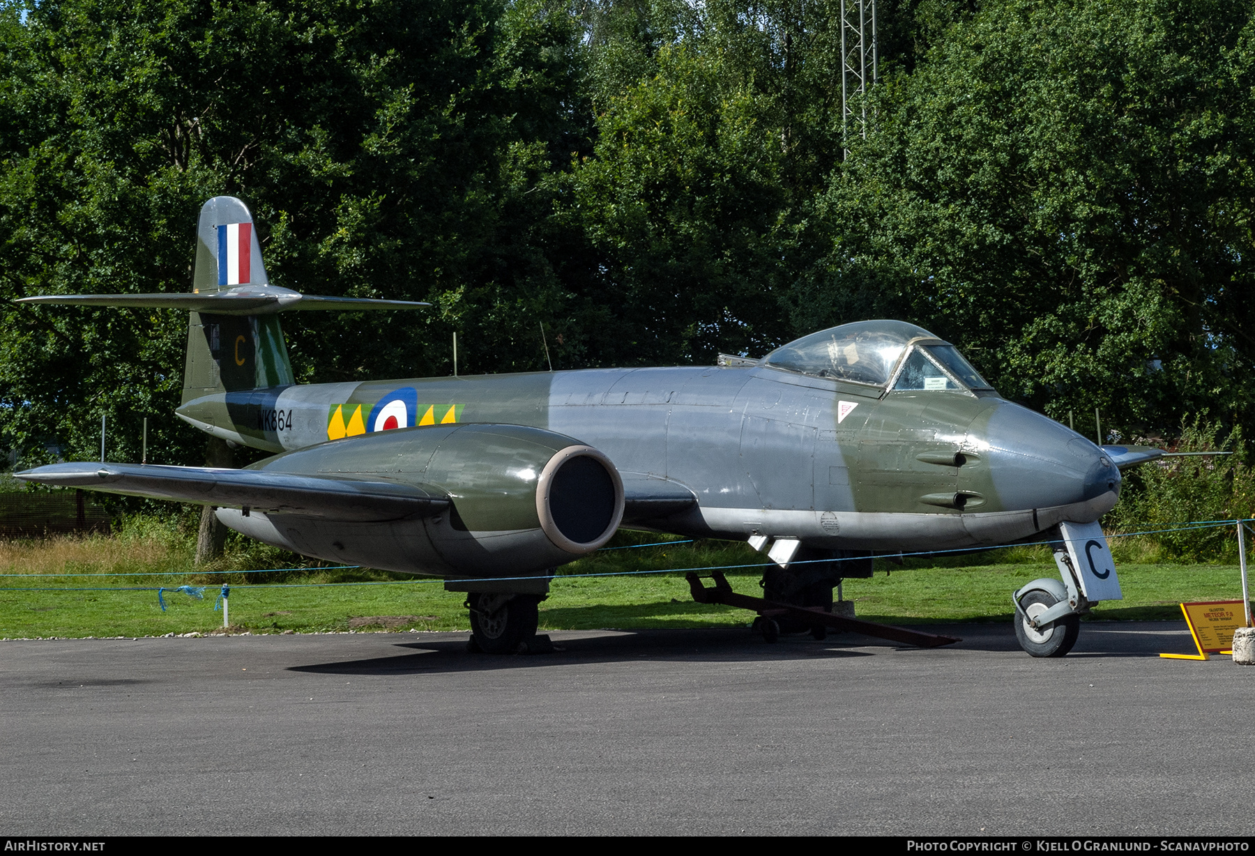 Aircraft Photo of WK864 | Gloster Meteor F8 | UK - Air Force | AirHistory.net #552517
