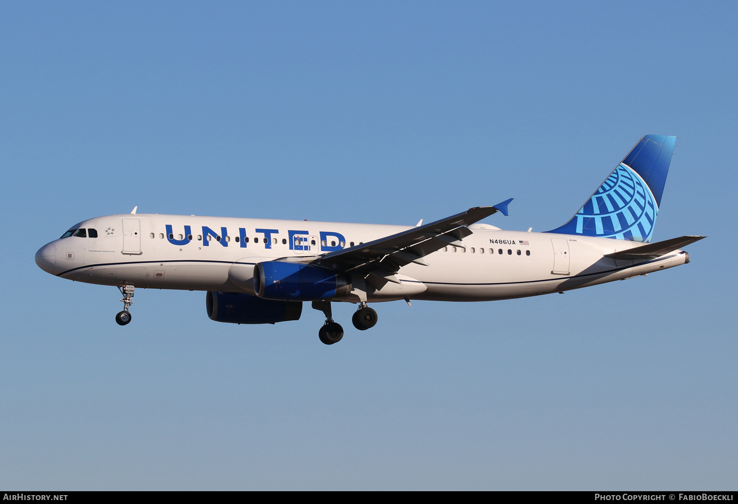Aircraft Photo of N486UA | Airbus A320-232 | United Airlines | AirHistory.net #552597