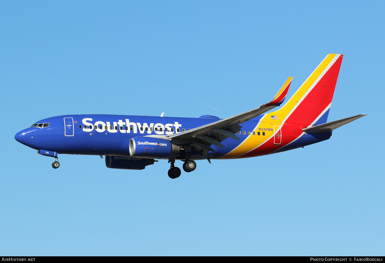 Aircraft Photo of N241WN | Boeing 737-7H4 | Southwest Airlines | AirHistory.net #552614