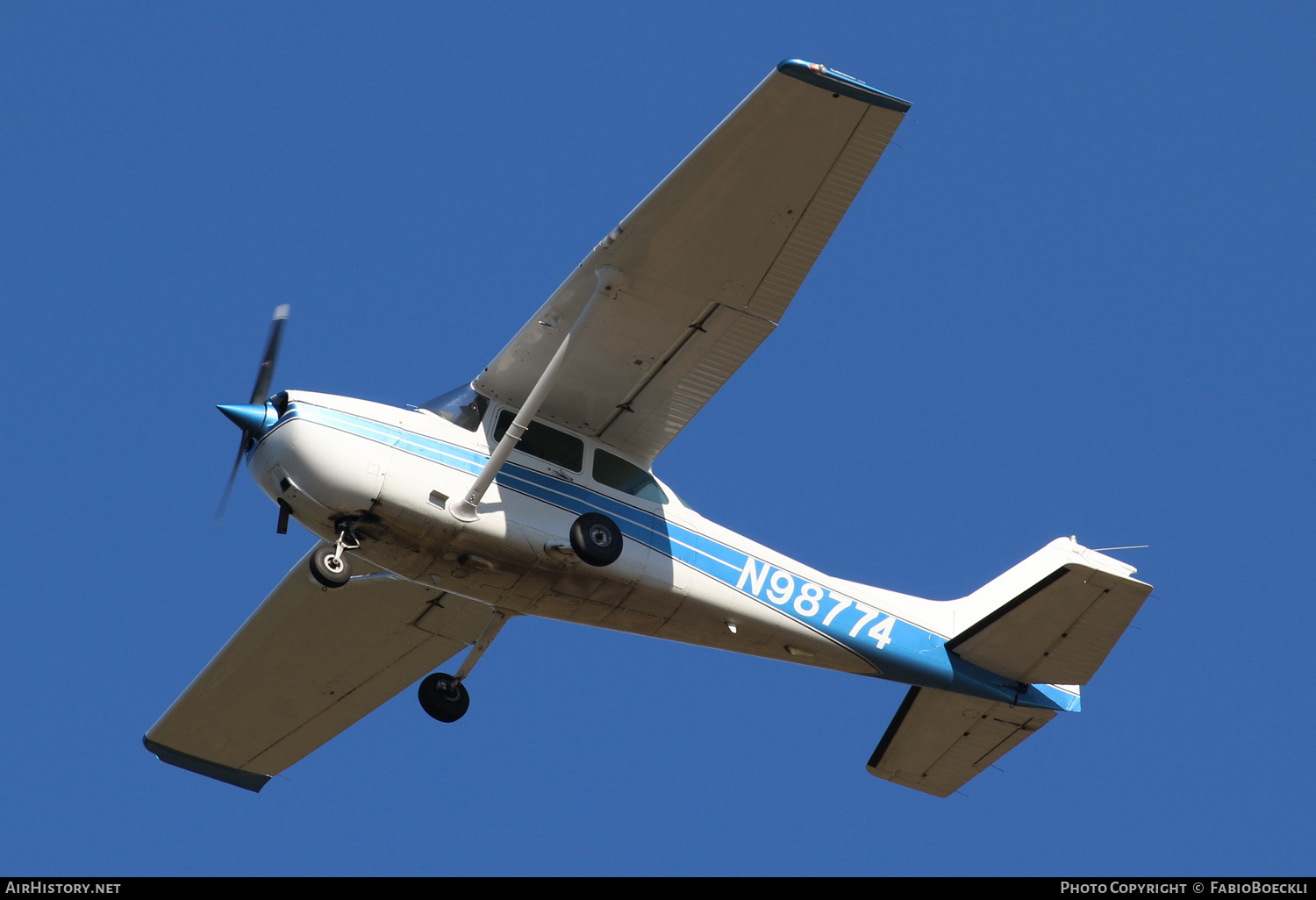 Aircraft Photo of N98774 | Cessna 172P Skyhawk | AirHistory.net #552656