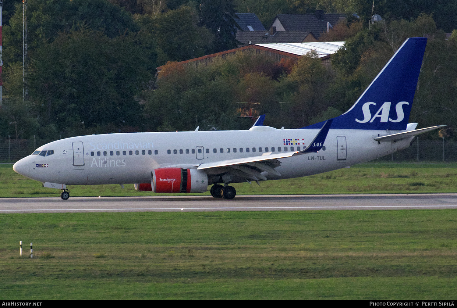 Aircraft Photo of LN-TUL | Boeing 737-705 | Scandinavian Airlines - SAS | AirHistory.net #552661