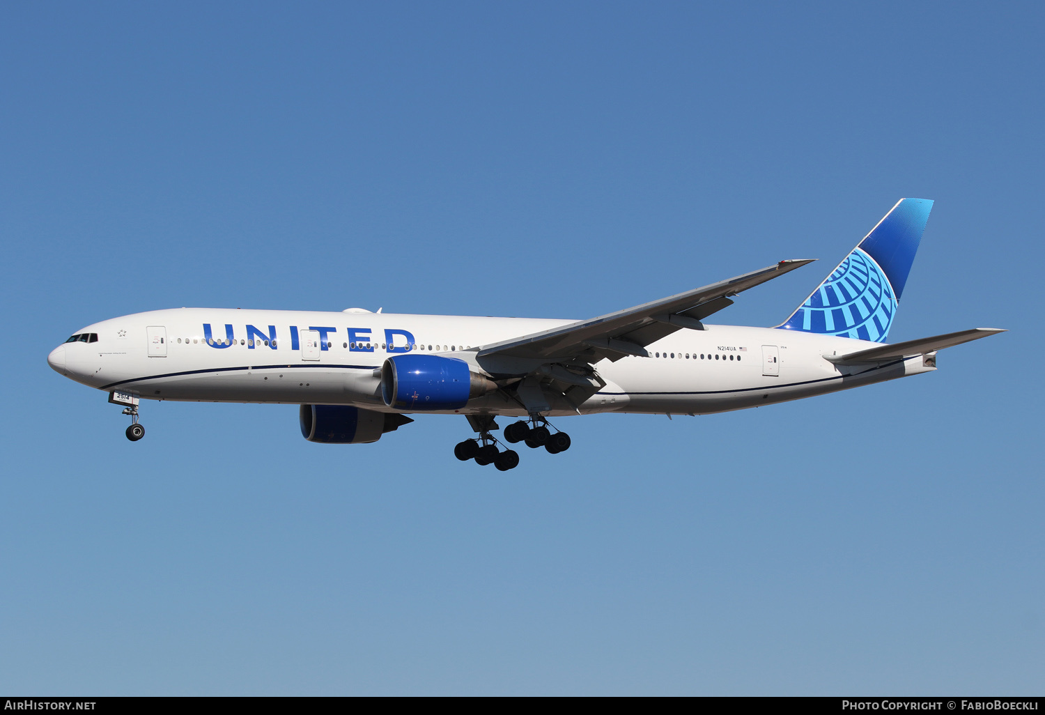 Aircraft Photo of N214UA | Boeing 777-222 | United Airlines | AirHistory.net #552688