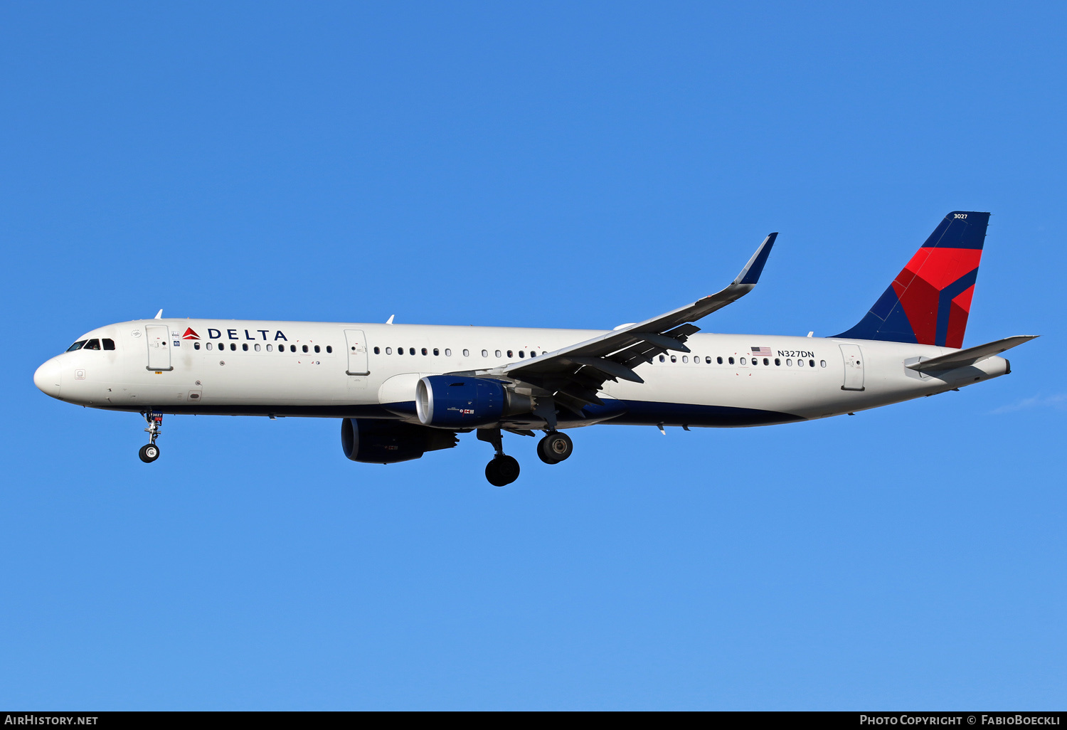 Aircraft Photo of N327DN | Airbus A321-211 | Delta Air Lines | AirHistory.net #552702