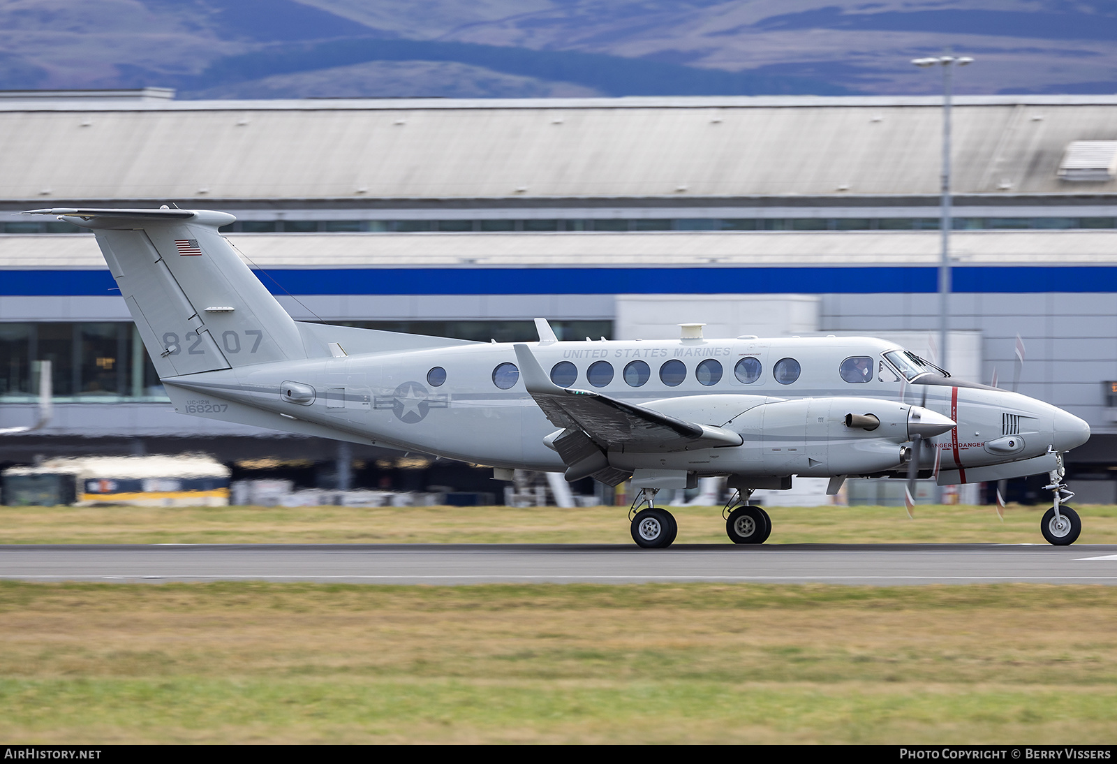 Aircraft Photo of 168207 | Hawker Beechcraft UC-12W Huron (B300C) | USA - Marines | AirHistory.net #552713