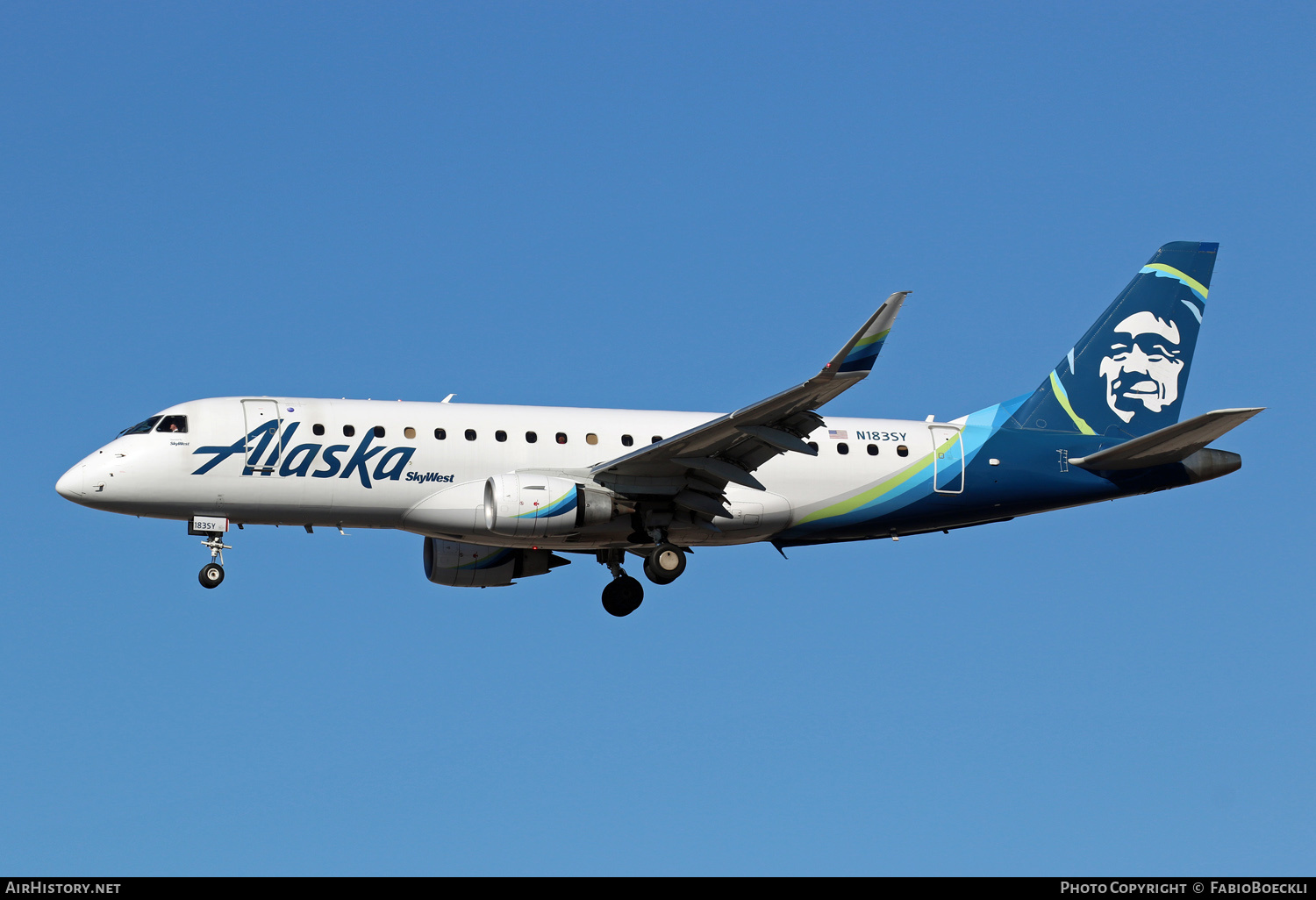 Aircraft Photo of N183SY | Embraer 175LR (ERJ-170-200LR) | Alaska Airlines | AirHistory.net #552748