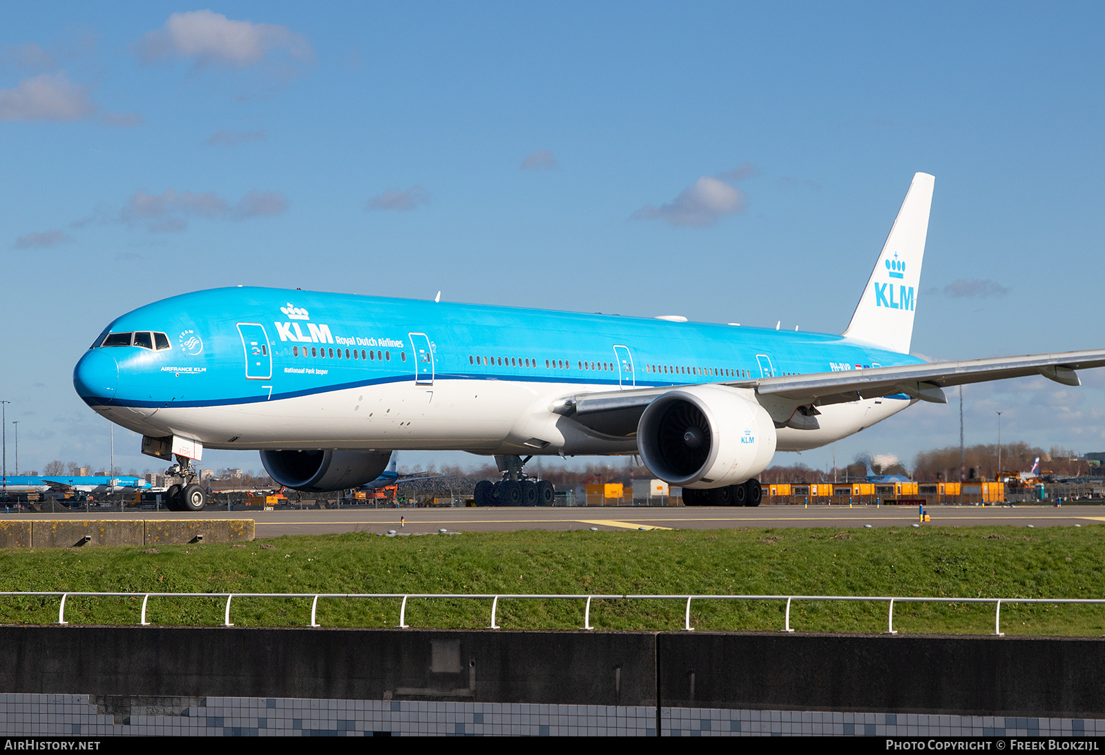 Aircraft Photo of PH-BVP | Boeing 777-306/ER | KLM - Royal Dutch Airlines | AirHistory.net #552760