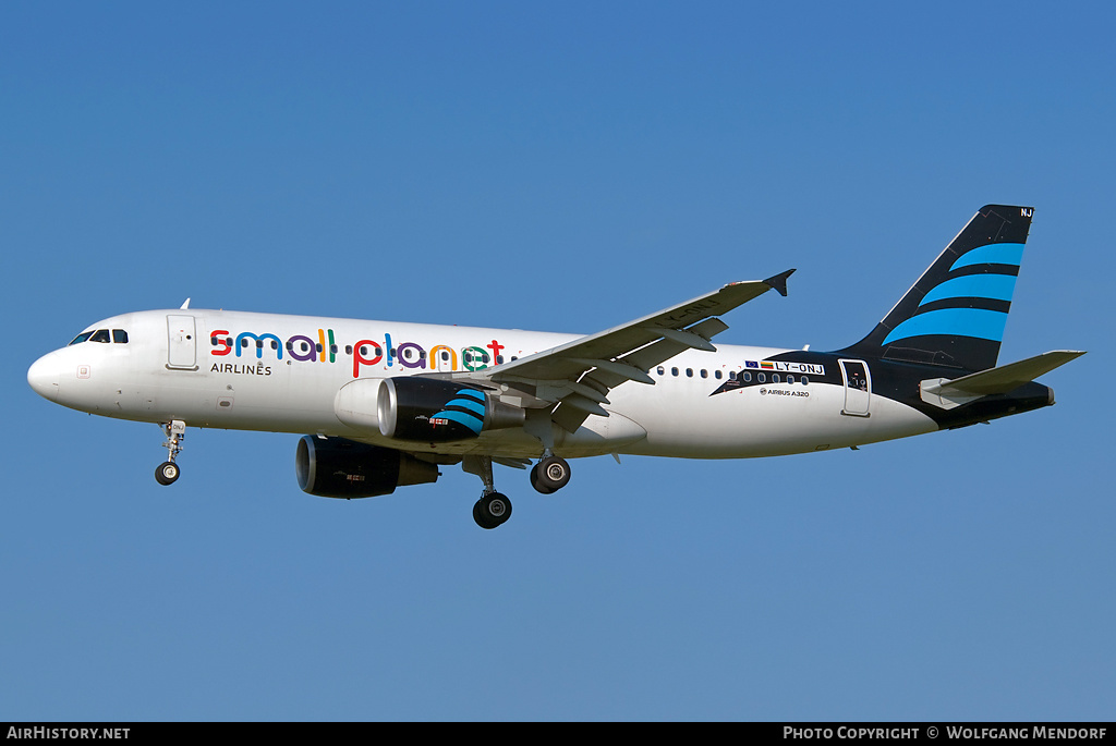 Aircraft Photo of LY-ONJ | Airbus A320-214 | Small Planet Airlines | AirHistory.net #552826