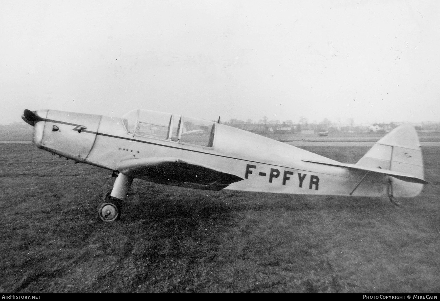 Aircraft Photo of F-PFYR | De Havilland D.H. 94 Moth Minor | AirHistory.net #552854