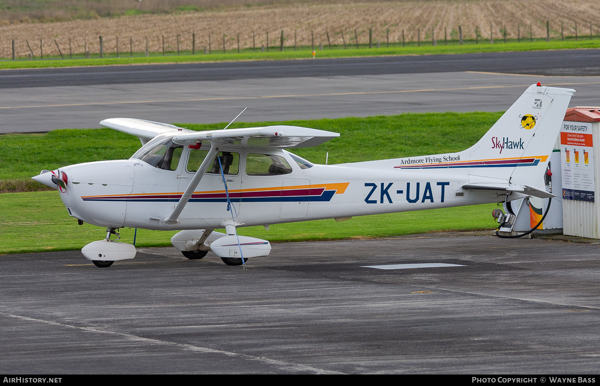 Aircraft Photo of ZK-UAT | Cessna 172R Skyhawk | Ardmore Flying School | AirHistory.net #552878