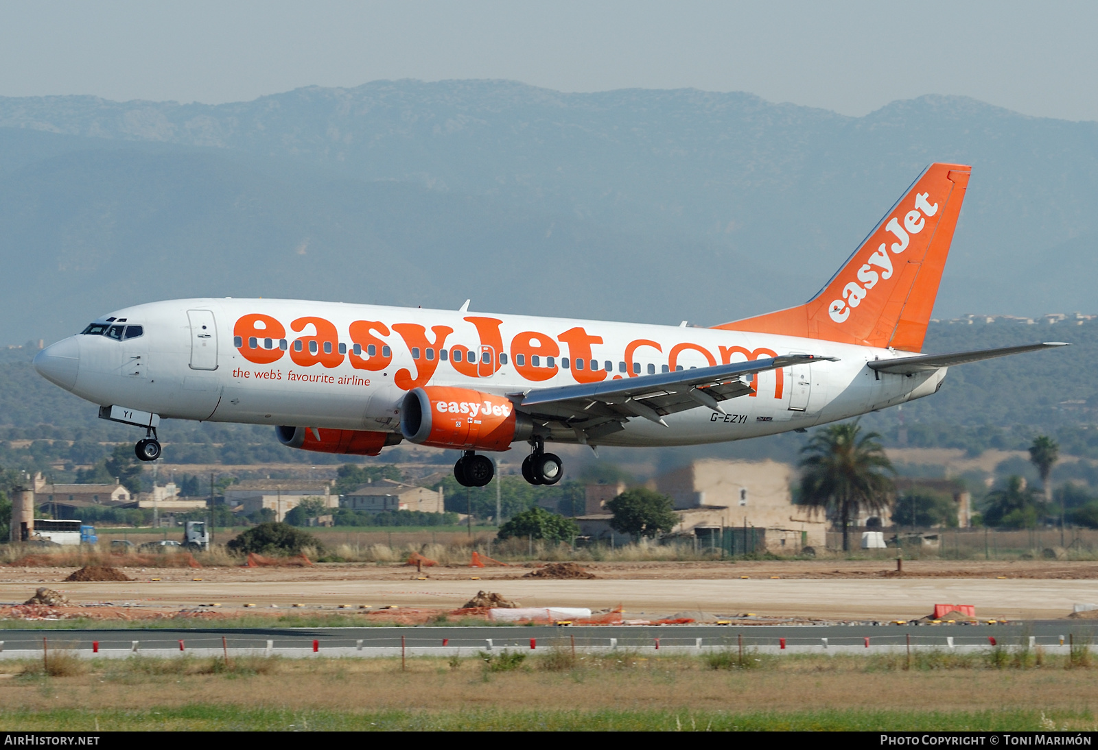 Aircraft Photo of G-EZYI | Boeing 737-33V | EasyJet | AirHistory.net #552944