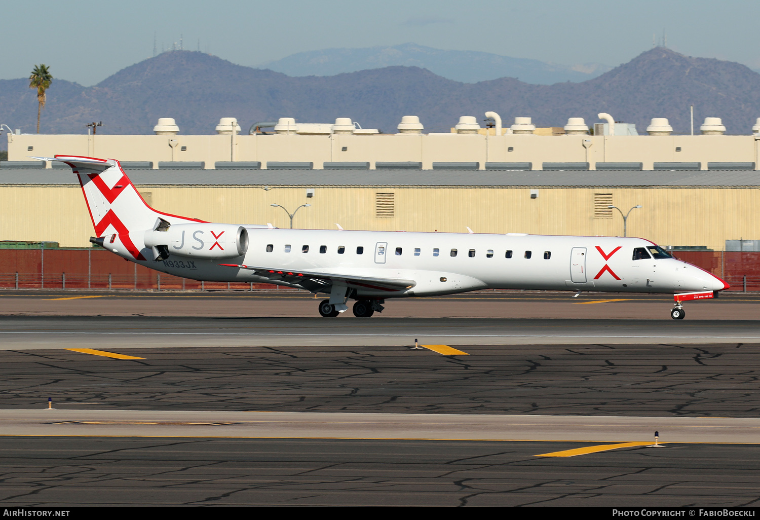 Aircraft Photo of N933JX | Embraer ERJ-145LR (EMB-145LR) | JetSuiteX - JSX | AirHistory.net #552983