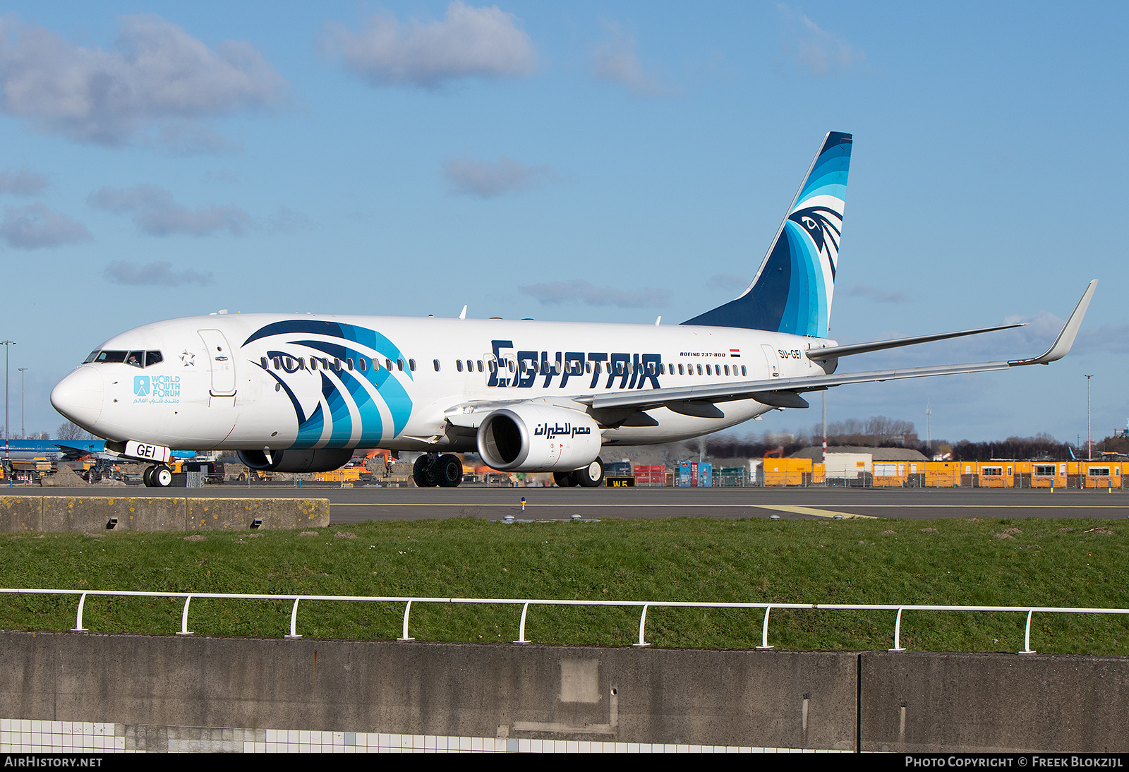 Aircraft Photo of SU-GEI | Boeing 737-800 | EgyptAir | AirHistory.net #553028