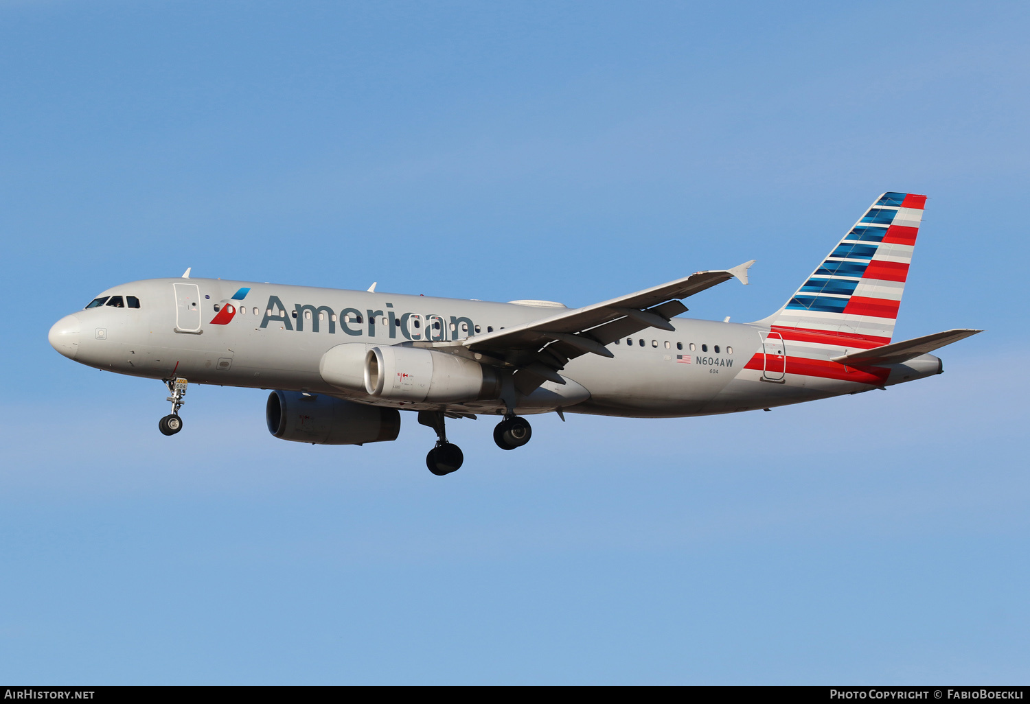 Aircraft Photo of N604AW | Airbus A320-232 | American Airlines | AirHistory.net #553044