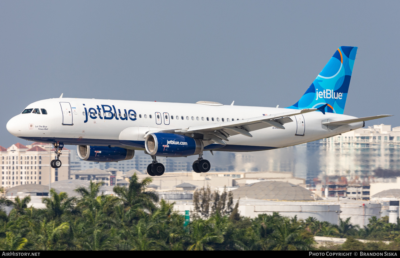 Aircraft Photo of N661JB | Airbus A320-232 | JetBlue Airways | AirHistory.net #553210