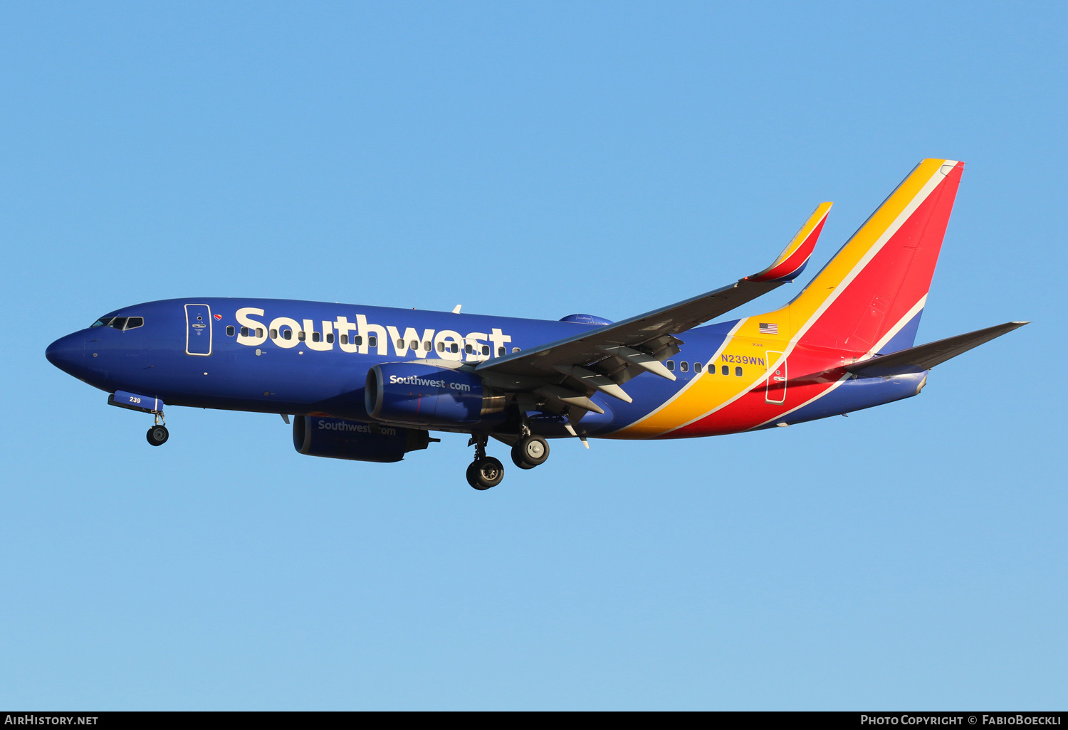Aircraft Photo of N239WN | Boeing 737-7H4 | Southwest Airlines | AirHistory.net #553237