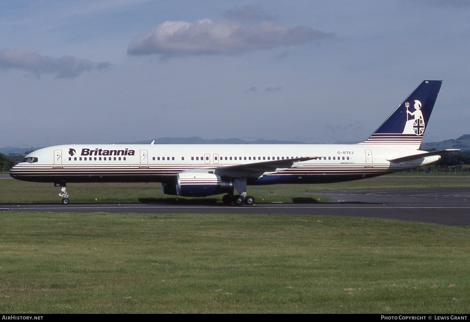 Aircraft Photo of G-BTEJ | Boeing 757-208 | Britannia Airways | AirHistory.net #553303