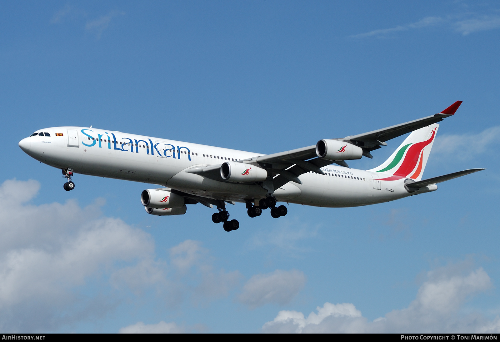 Aircraft Photo of 4R-ADA | Airbus A340-311 | SriLankan Airlines | AirHistory.net #553391