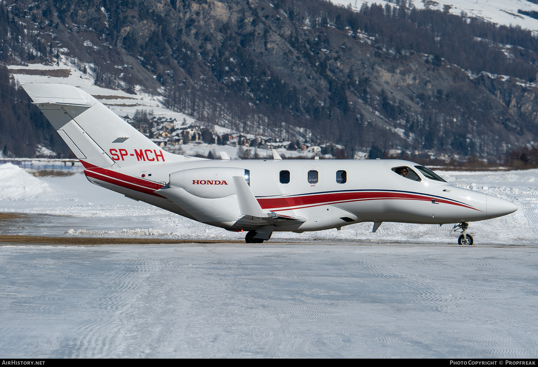 Aircraft Photo of SP-MCH | Honda HA-420 HondaJet | AirHistory.net #553404