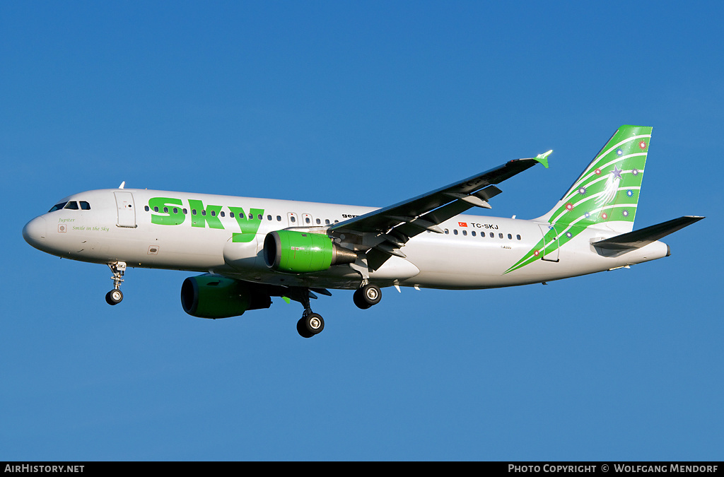 Aircraft Photo of TC-SKJ | Airbus A320-211 | Sky Airlines | AirHistory.net #553473