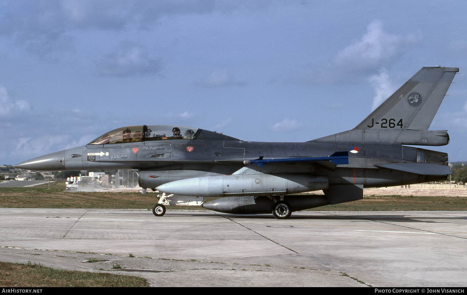 Aircraft Photo of J-264 | General Dynamics F-16B Fighting Falcon | Netherlands - Air Force | AirHistory.net #553490