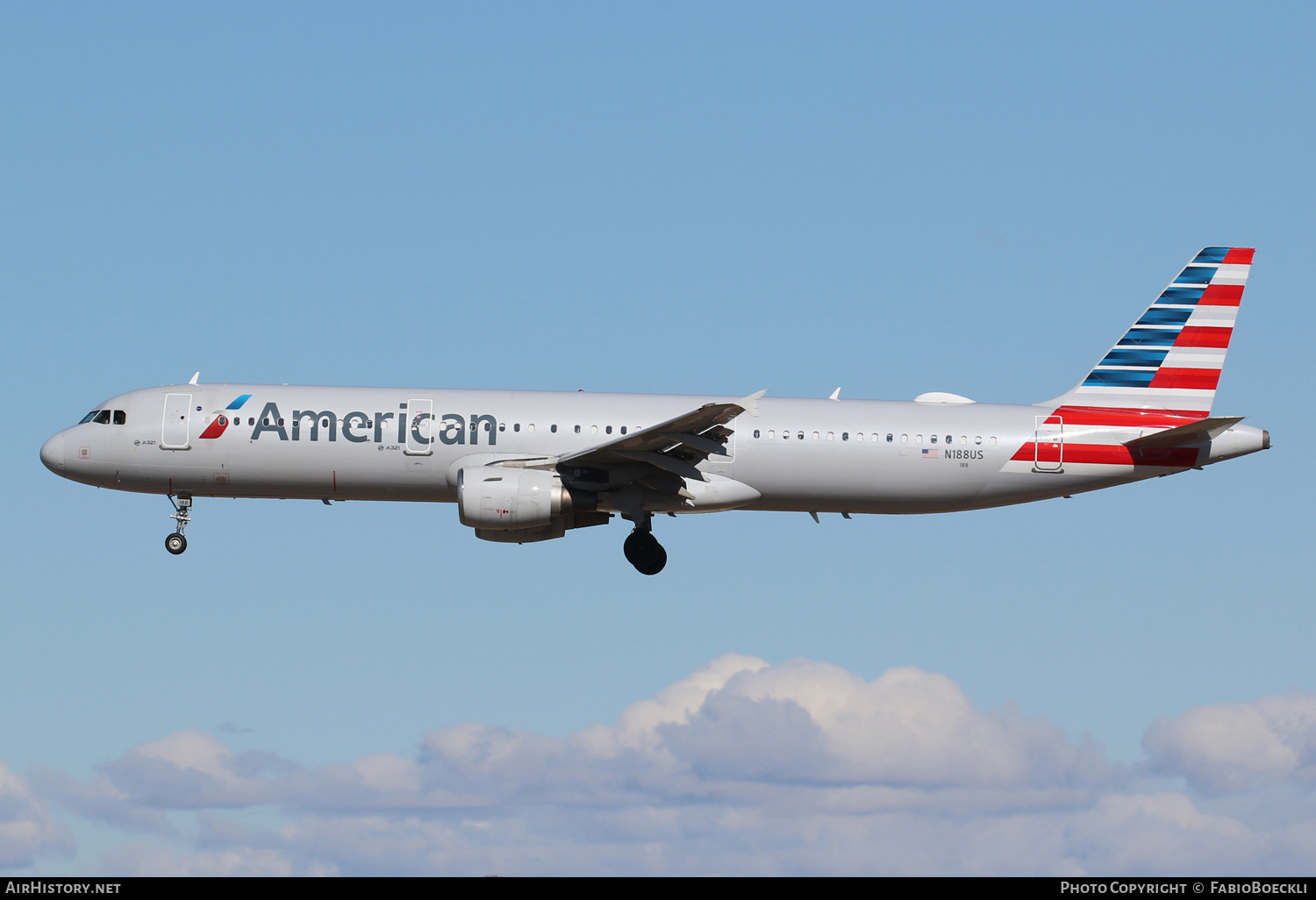 Aircraft Photo of N188US | Airbus A321-211 | American Airlines | AirHistory.net #553495