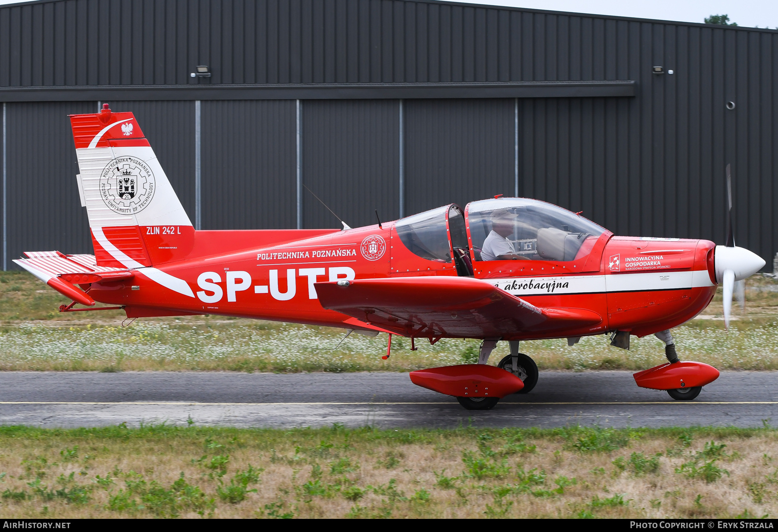 Aircraft Photo of SP-UTB | Zlin Z-242L | Politechnika Poznańska | AirHistory.net #553518