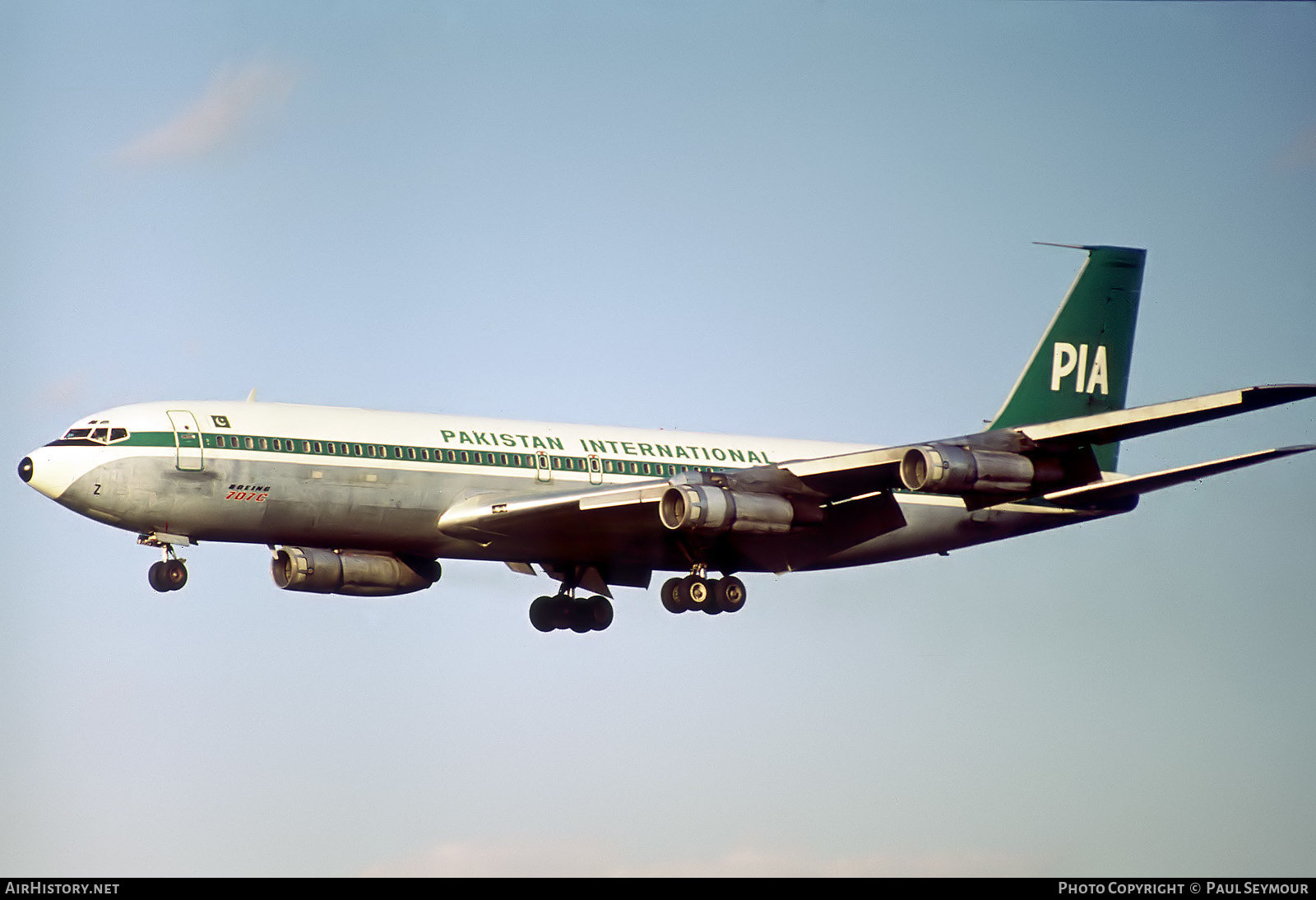 Aircraft Photo of AP-AWZ | Boeing 707-340C | Pakistan International Airlines - PIA | AirHistory.net #553530