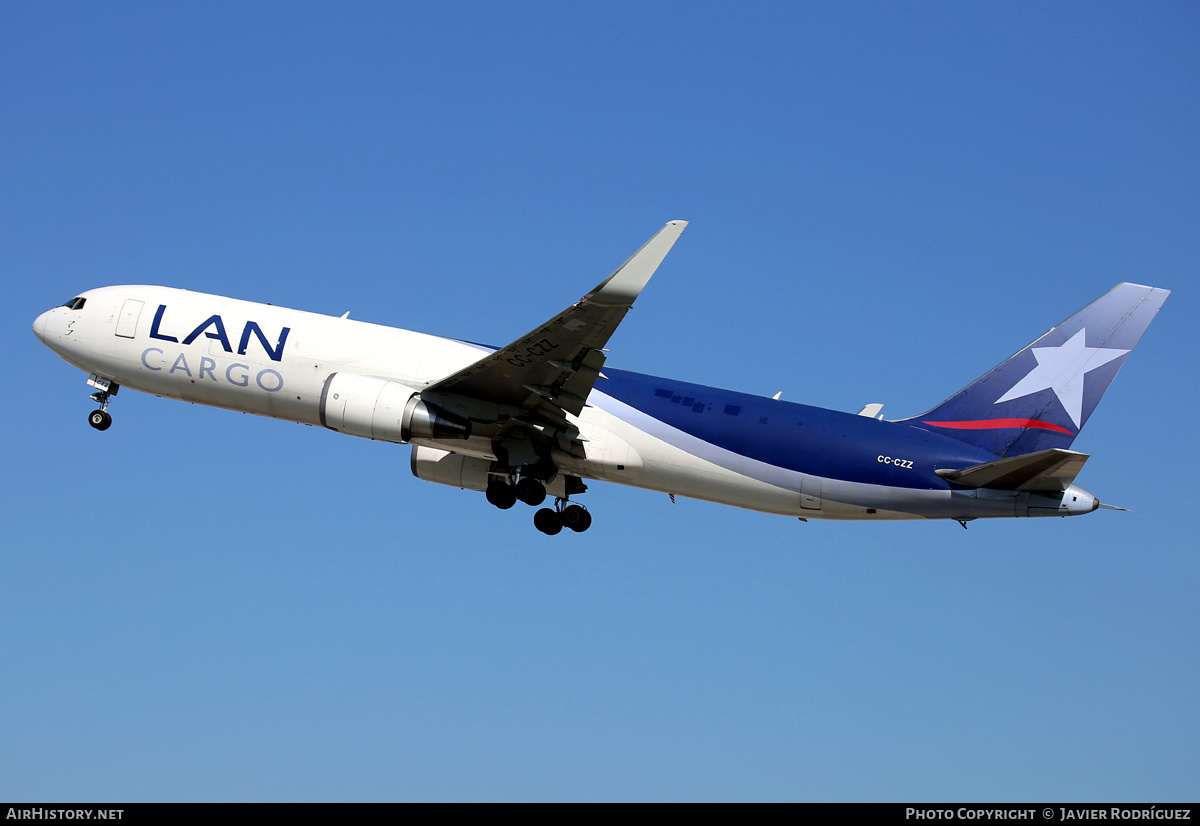 Aircraft Photo of CC-CZZ | Boeing 767-316F/ER | LAN Cargo | AirHistory.net #553632