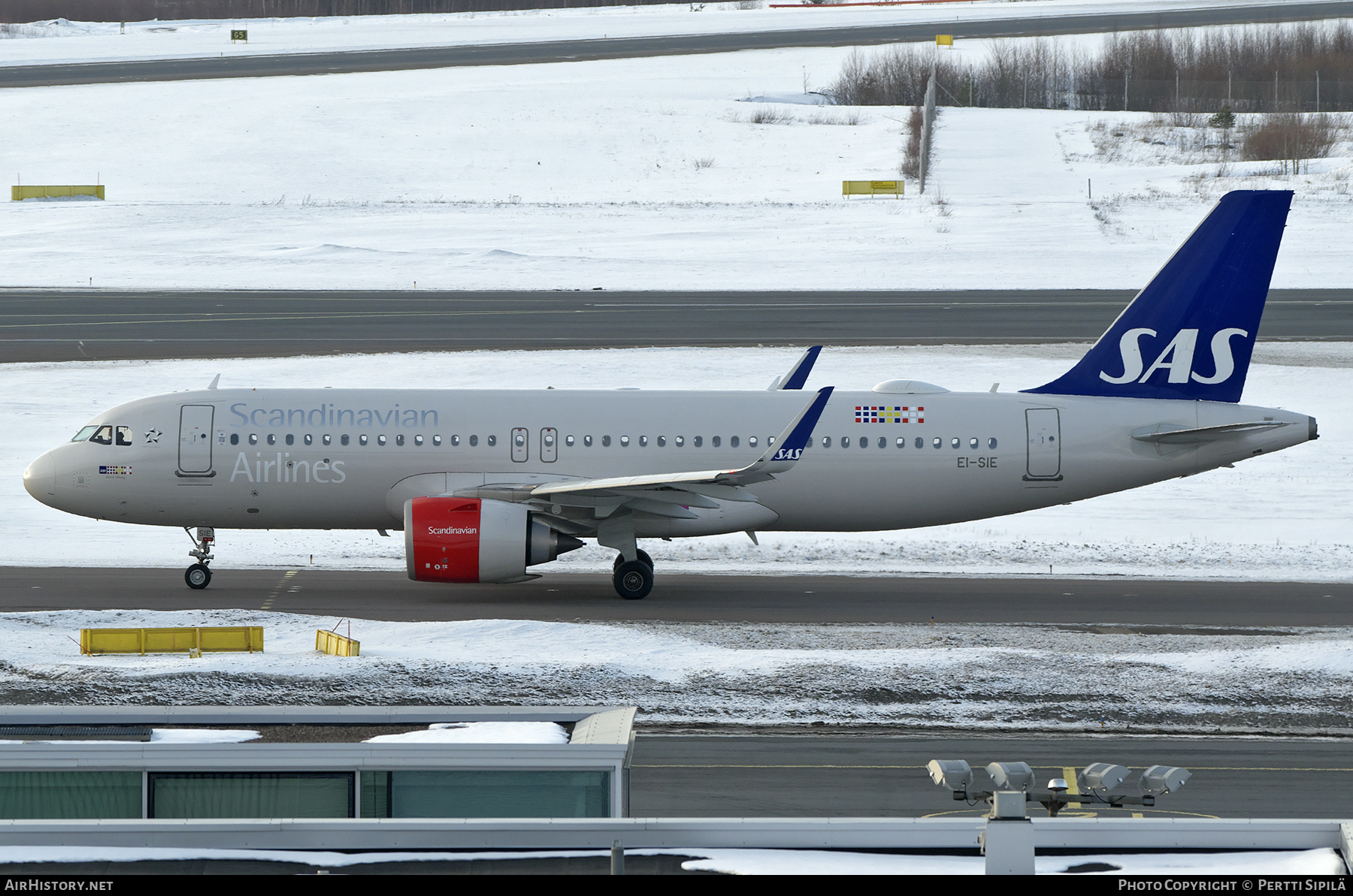 Aircraft Photo of EI-SIE | Airbus A320-251N | Scandinavian Airlines - SAS | AirHistory.net #553717