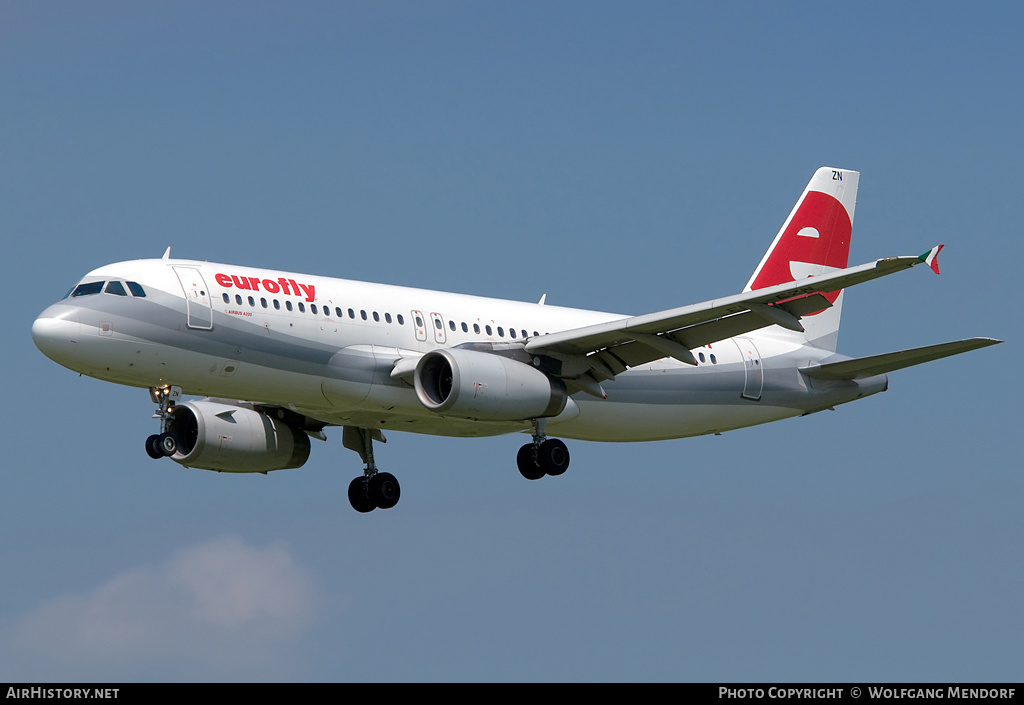 Aircraft Photo of EI-EZN | Airbus A320-232 | Eurofly | AirHistory.net #553752