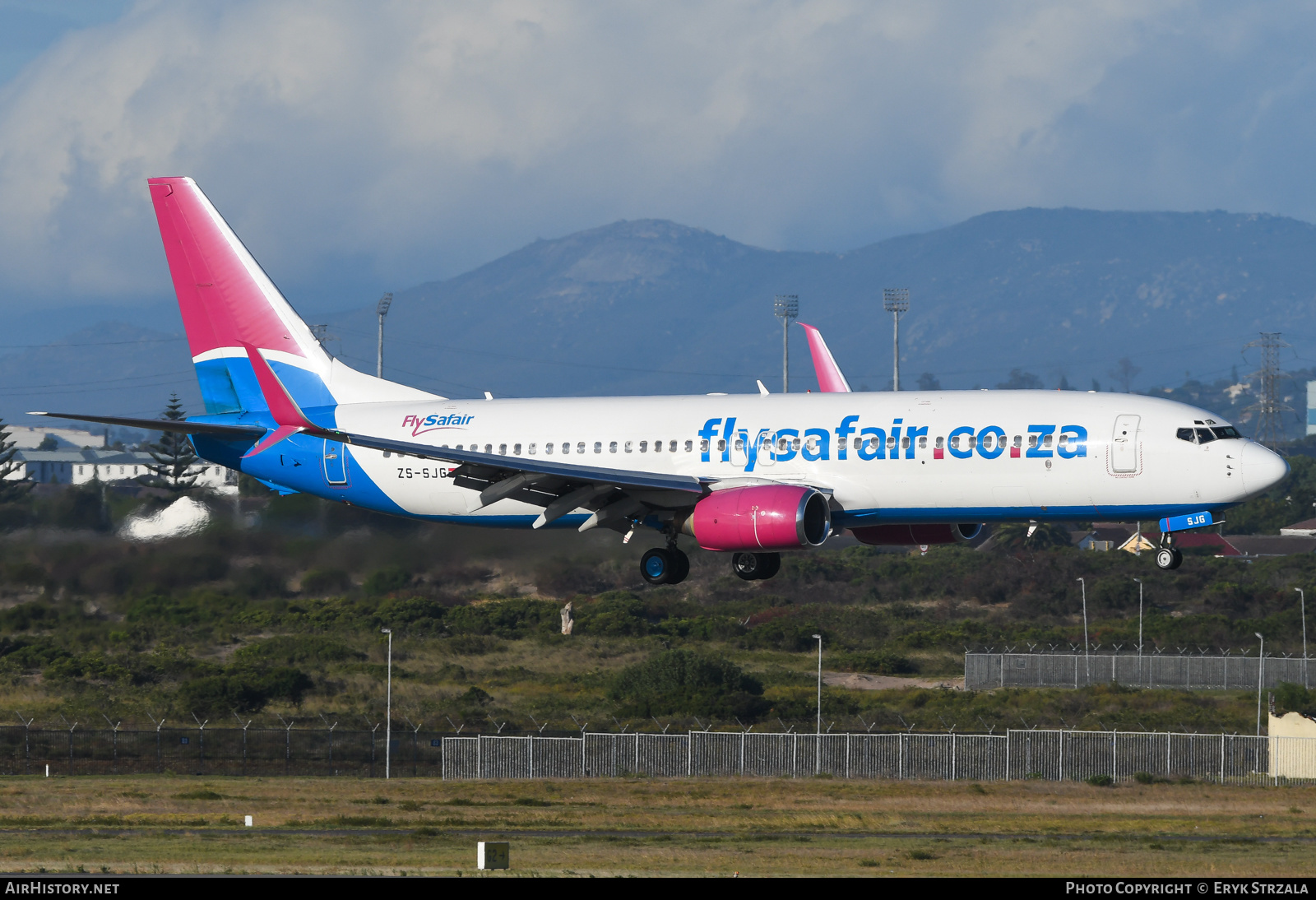 Aircraft Photo of ZS-SJG | Boeing 737-8BG | FlySafair | AirHistory.net #553768