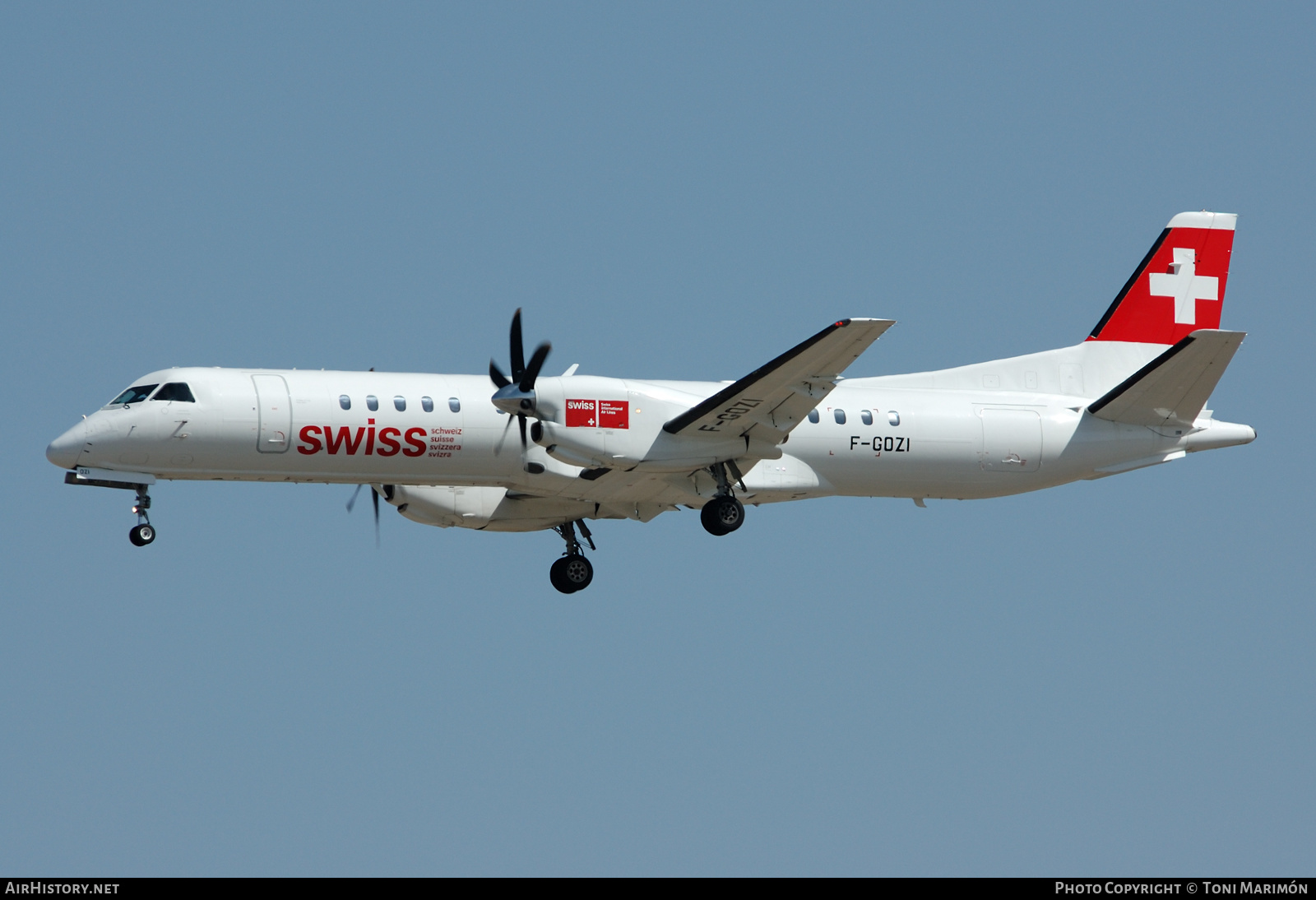 Aircraft Photo of F-GOZI | Saab 2000 | Swiss International Air Lines | AirHistory.net #553785
