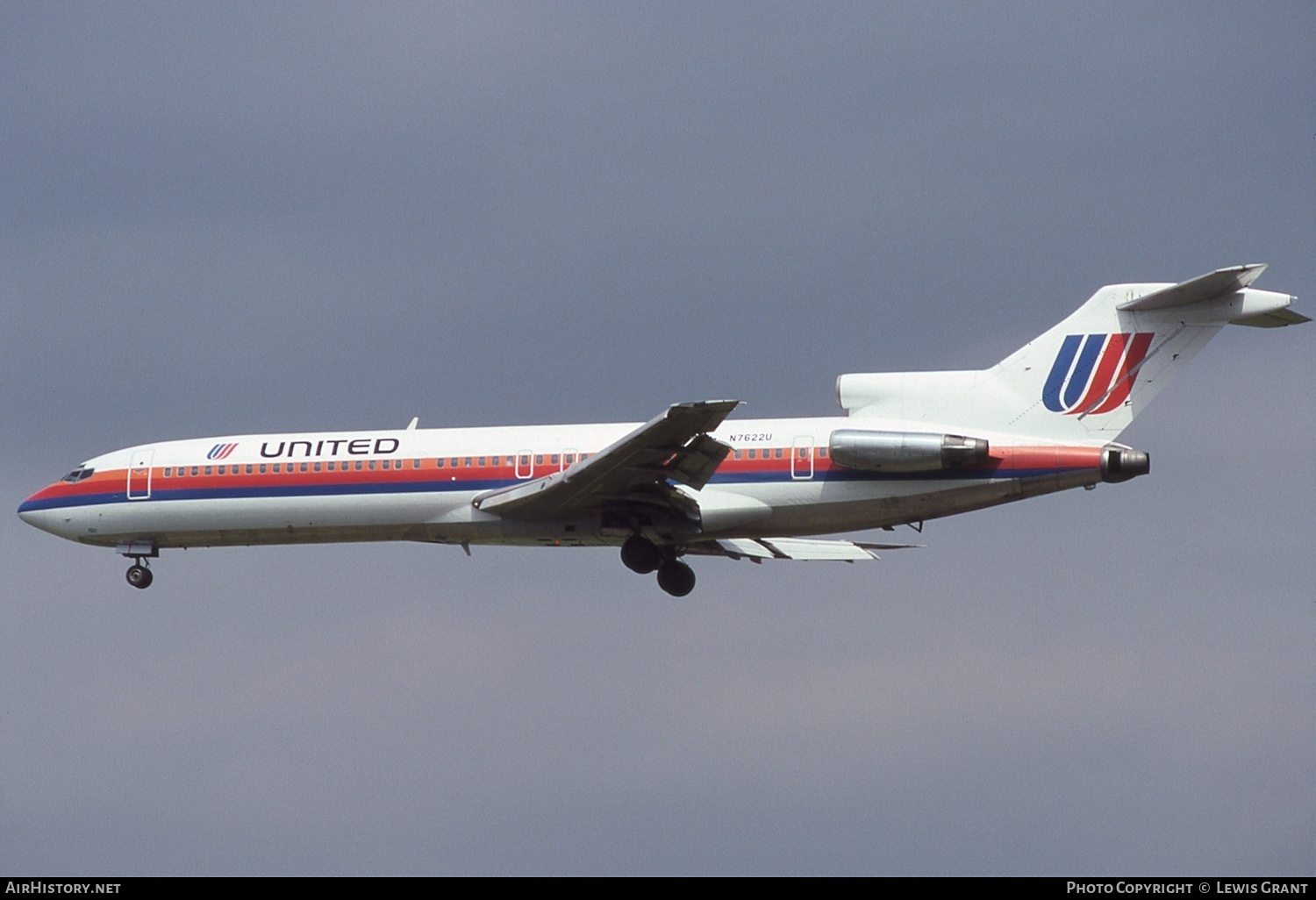 Aircraft Photo of N7622U | Boeing 727-222 | United Airlines | AirHistory.net #553817